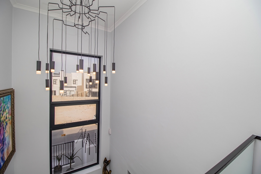 4 Bedroom Property for Sale in Sandown Western Cape